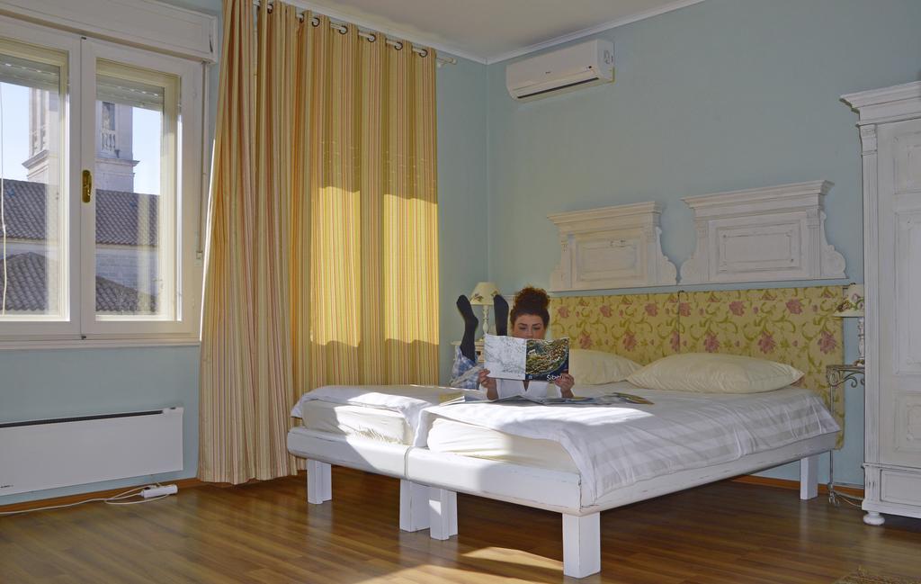 Shabby Chic Apartments Sibenik Phòng bức ảnh