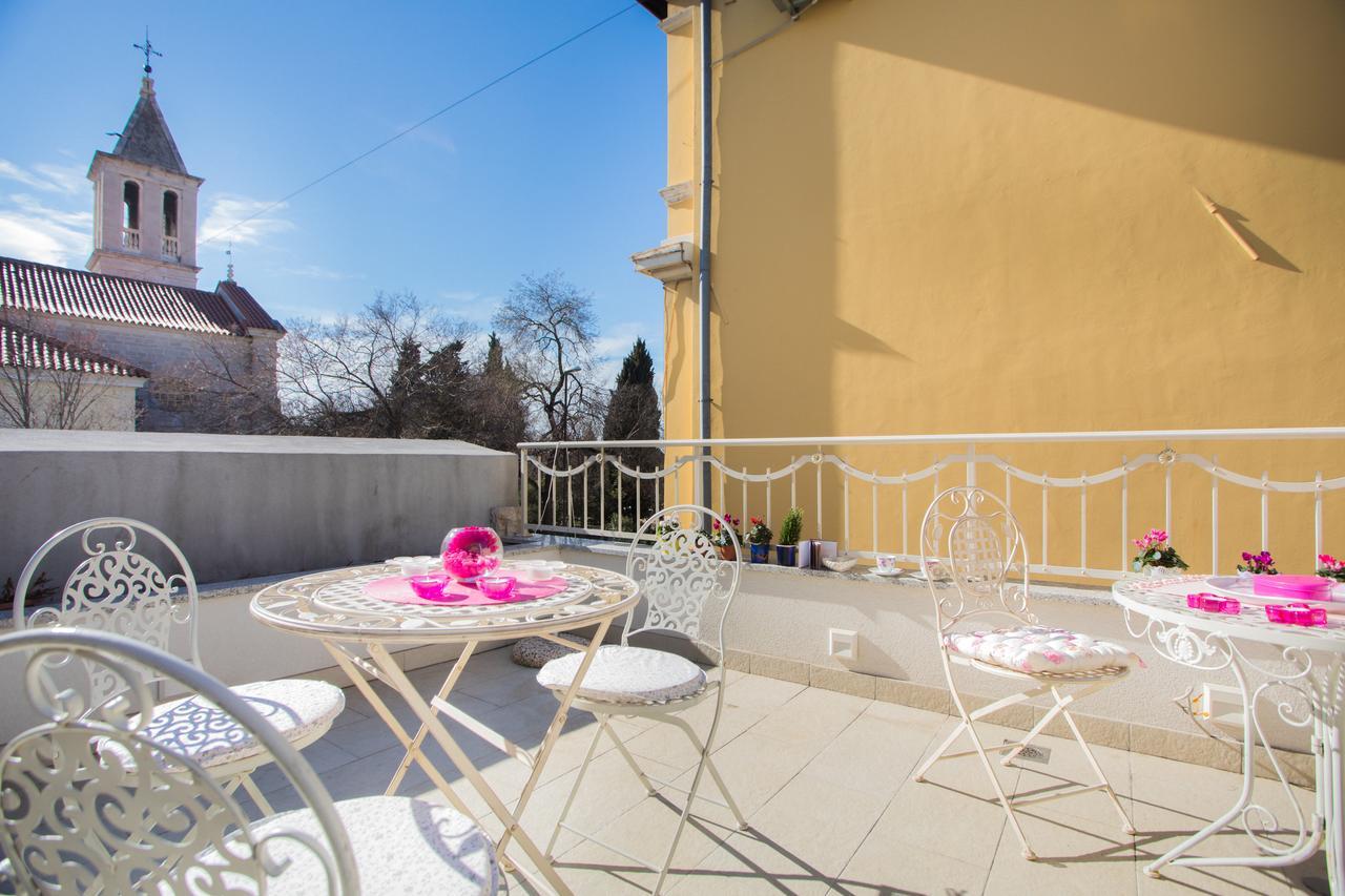 Shabby Chic Apartments Sibenik Ngoại thất bức ảnh