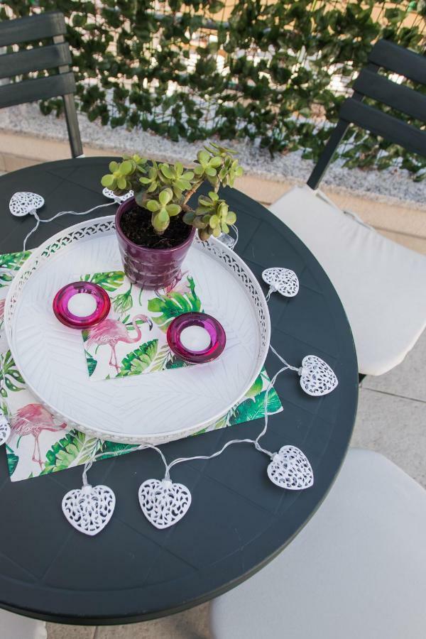 Shabby Chic Apartments Sibenik Ngoại thất bức ảnh